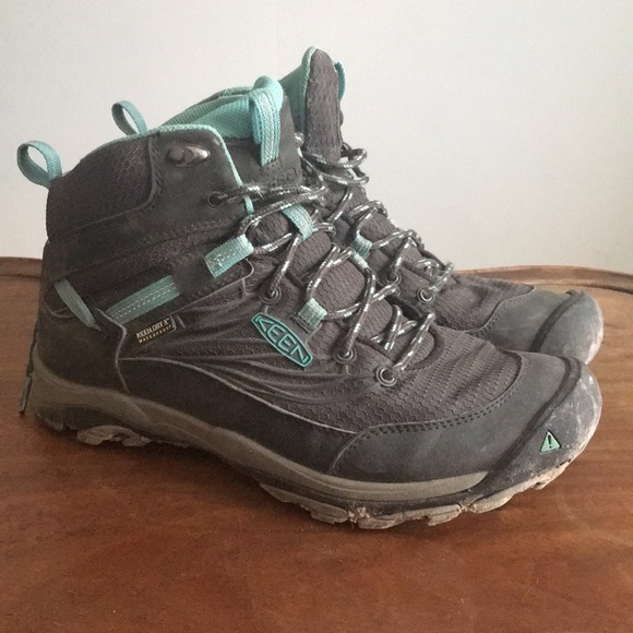 keen dry waterproof shoes